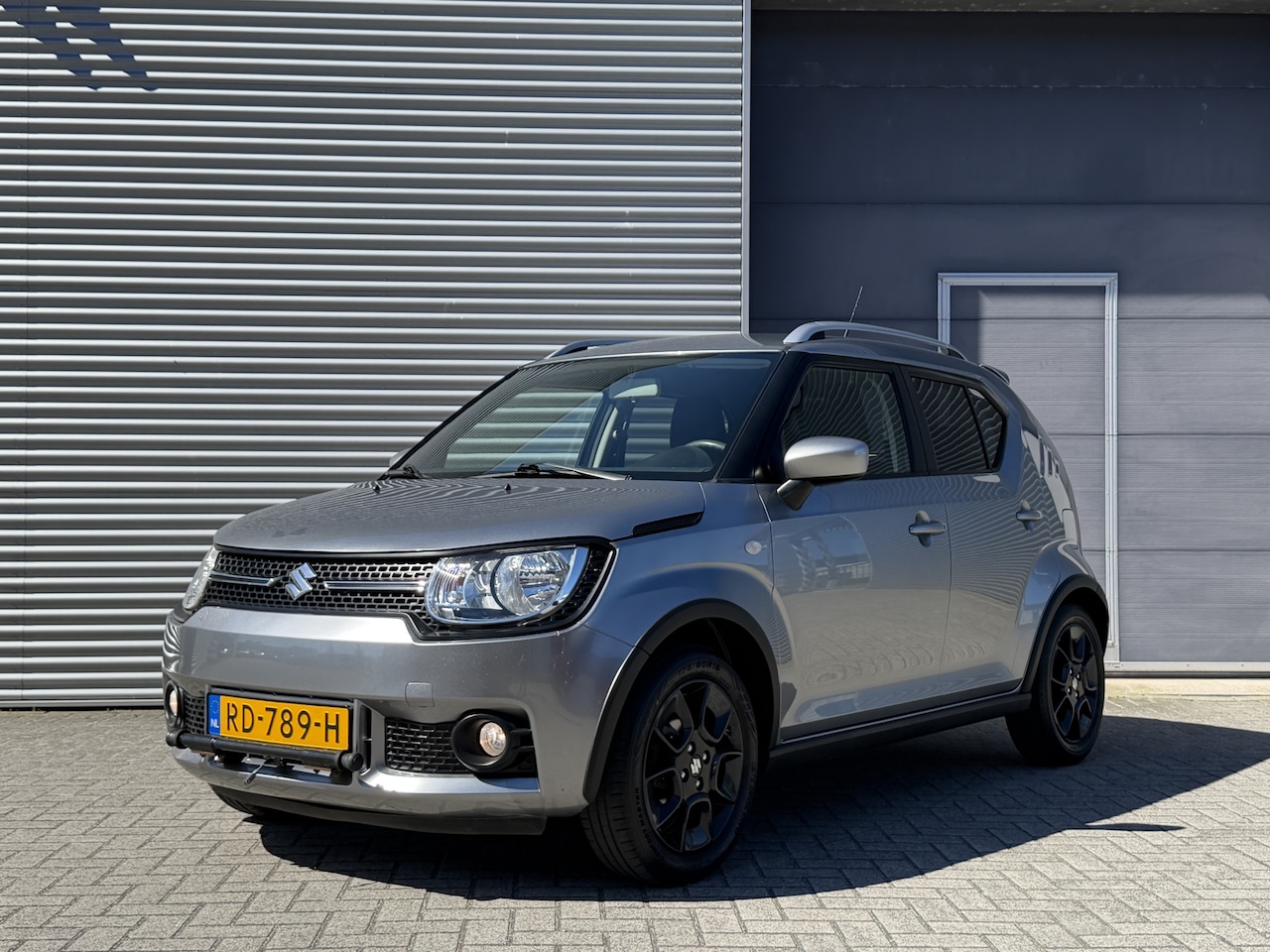 Suzuki Ignis - 1.2 Select I Airco I Carplay I Camera I Car-A-Tow I Navi - AutoWereld.nl
