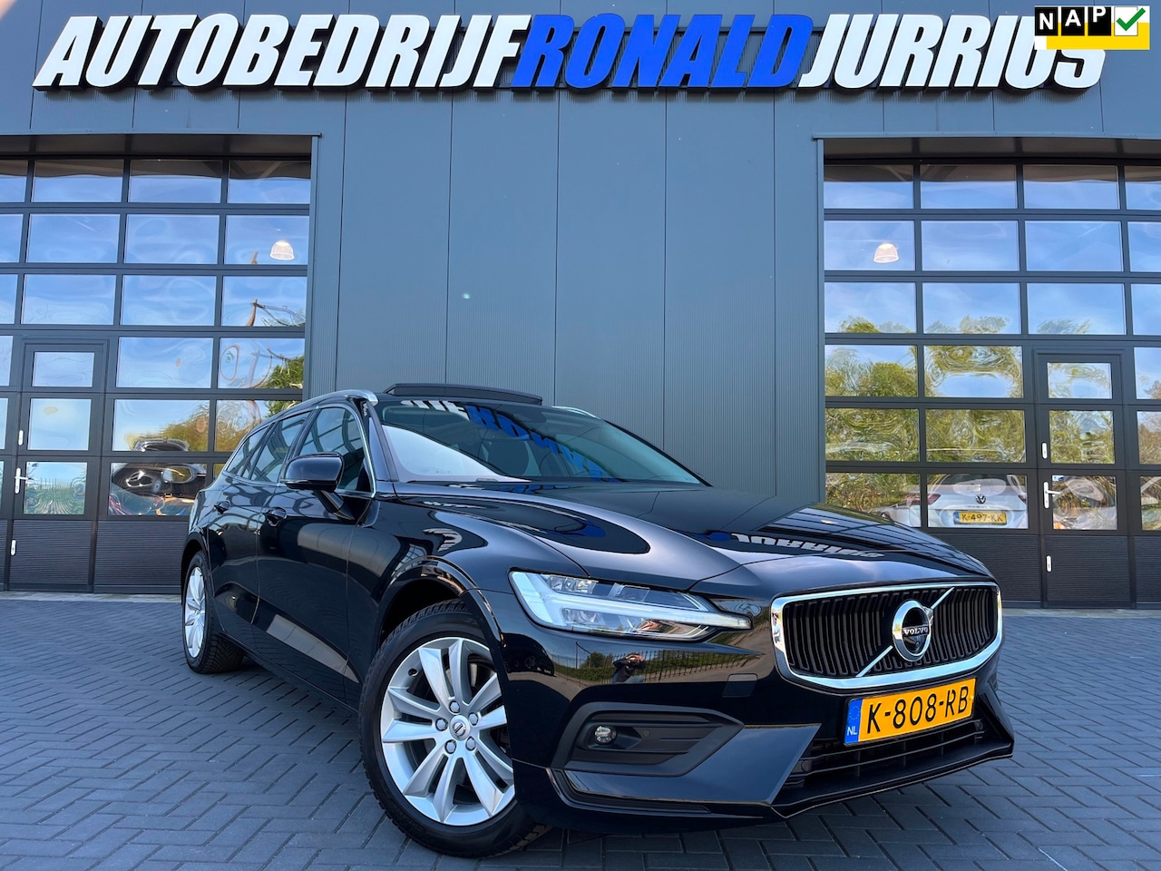Volvo V60 - 2.0 B3 Business Pro NL.Auto/Panoramadak/Elc. Trekhaak/Harman-Kardon/Camera/1Ste Eigenaar/D - AutoWereld.nl