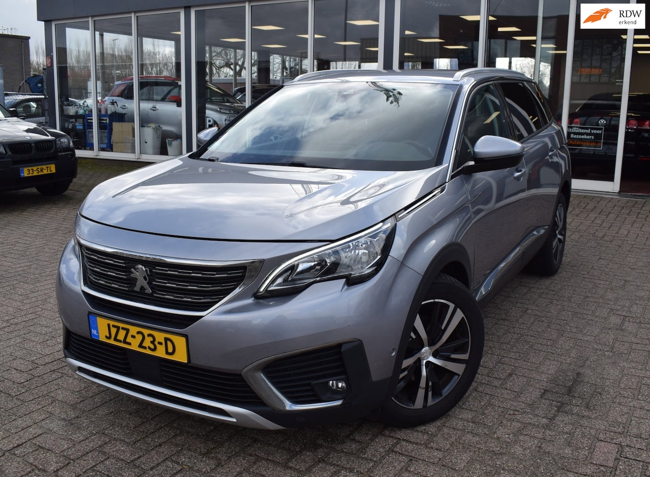 Peugeot 5008 - 1.2 PureTech Allure |7 PERS.|NAVI|CLIMATE CONTROL|CRUISE CONTROL | ACHTERUIT RIJ CAMERA|AN - AutoWereld.nl
