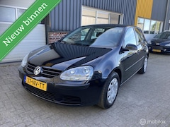 Volkswagen Golf - 1.6 FSI Trendline