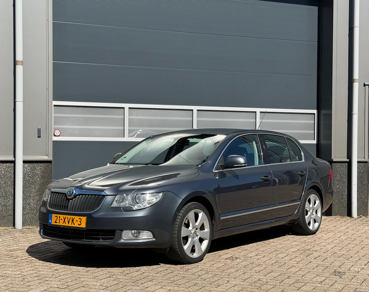 Skoda Superb - 1.8 TSI Elegance bj.2009 Navi|Trekh|Pdc|Stoel verw. - AutoWereld.nl