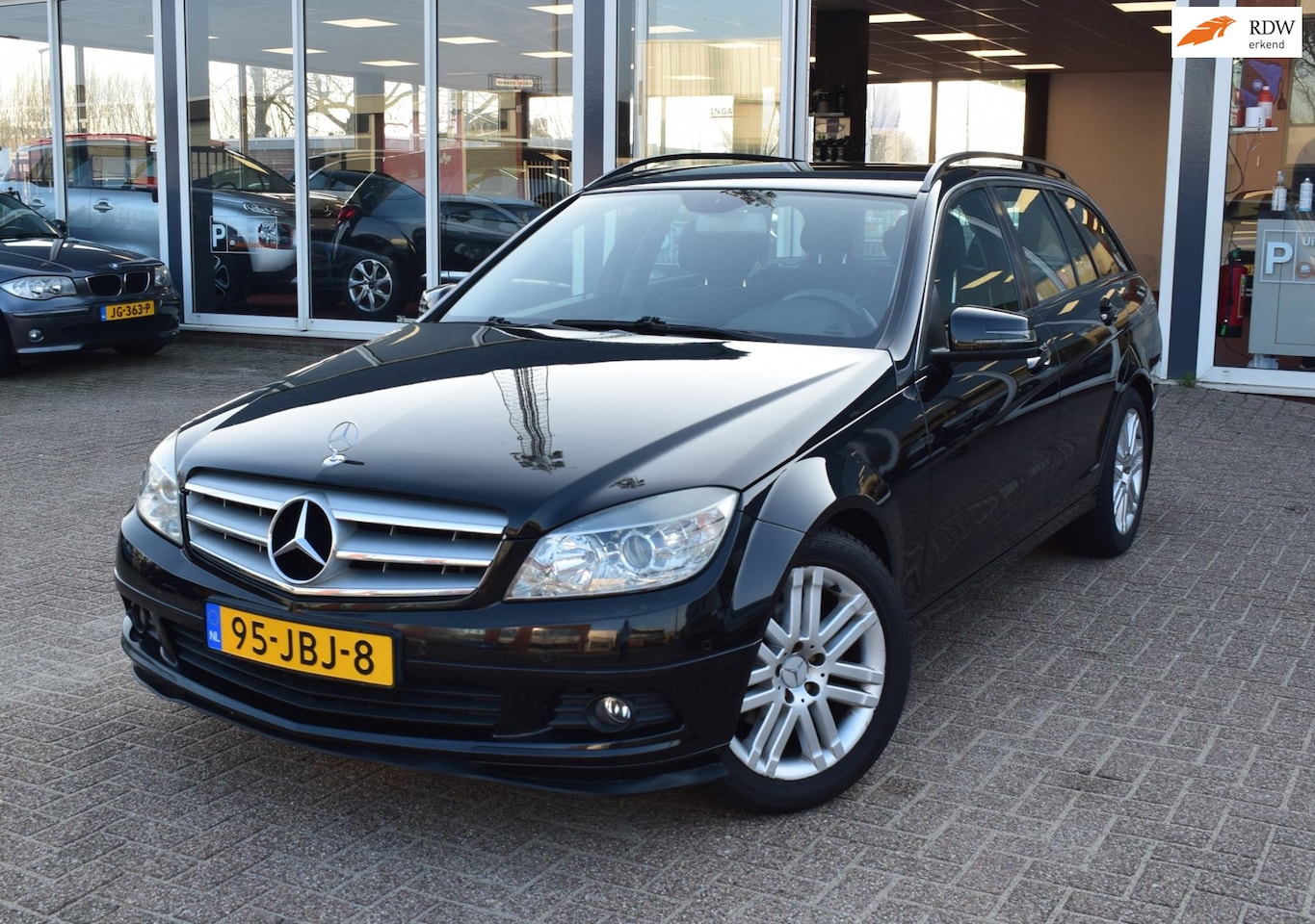 Mercedes-Benz C-klasse Estate - 180K BlueEFFICIENCY Business Class|Clima|Cruise Control|Elektrische Stoelen|Voor en achter - AutoWereld.nl