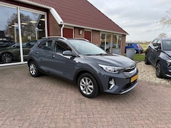 Kia Stonic - 1.0 T-GDI MHEV DYNAMIC LINE Orig. NL/Camera/Trekhaak/Cruise Control/Navigatie