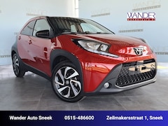 Toyota Aygo X - 1.0 VVT-i S-CVT Team D /Stoelverwarming/Apple Carplay/Camera