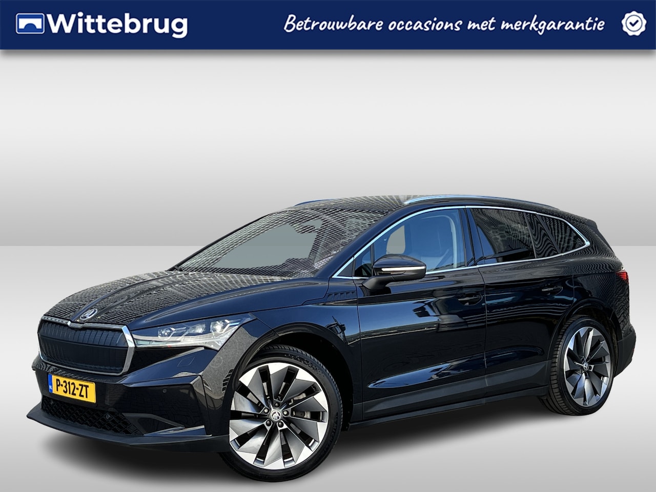 Skoda Enyaq iV - 80 First Edition / 21" LMV / App connect / Zwenkbare trekhaak / Memory seats / Camera P4 - AutoWereld.nl