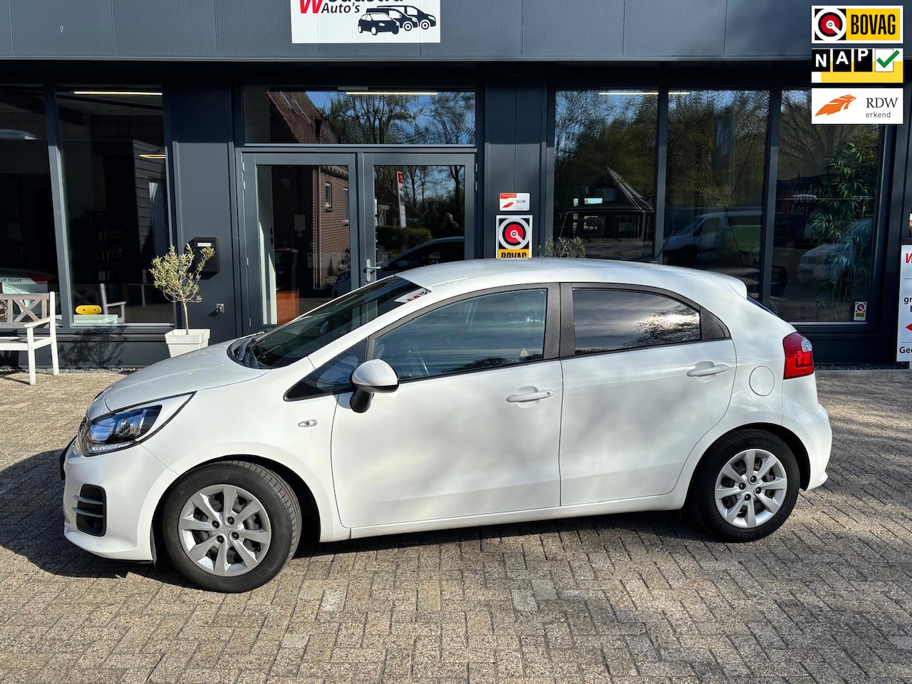 Kia Rio - 1.2 CVVT DynamicLine 1.2 CVVT DynamicLine, achteruitrijcamera, cruise, airco NAP 106745 km - AutoWereld.nl