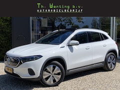 Mercedes-Benz EQA - 300 4MATIC AMG Line 67 kWh | Panoramadak | Stoelverwarming | 1800kg Trekgewicht | Navigati