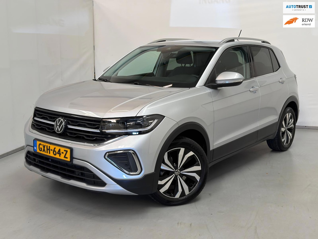 Volkswagen T-Cross - 1.0 TSI Style Edition / Aut. / Carplay / IQ-Light - AutoWereld.nl