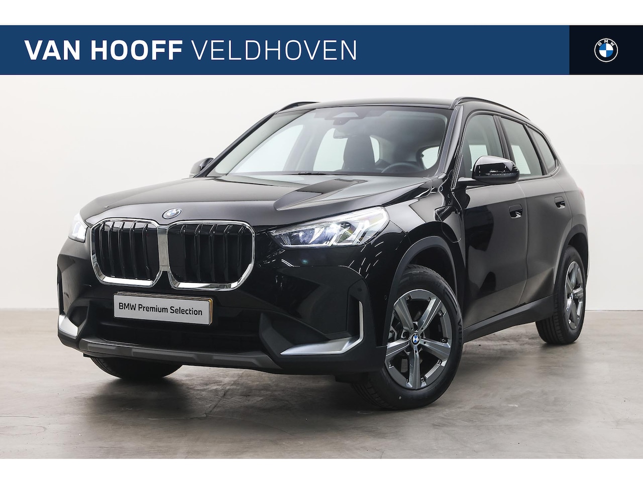 BMW X1 - xDrive25e Automaat / Trekhaak / Achteruitrijcamera / Stoelverwarming / Stuurverwarming - AutoWereld.nl