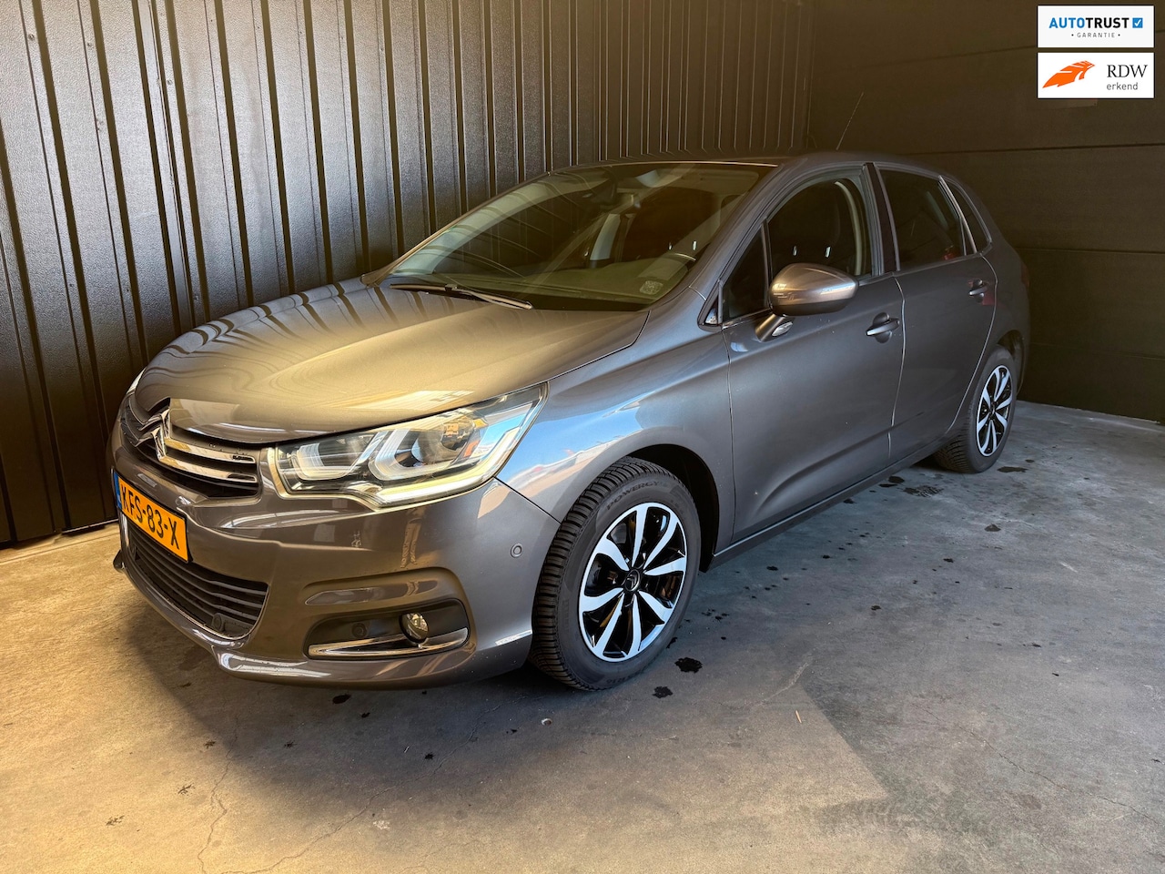 Citroën C4 - 1.2 Puretech Feel Edition 1.2 PureTech Feel Edition - AutoWereld.nl