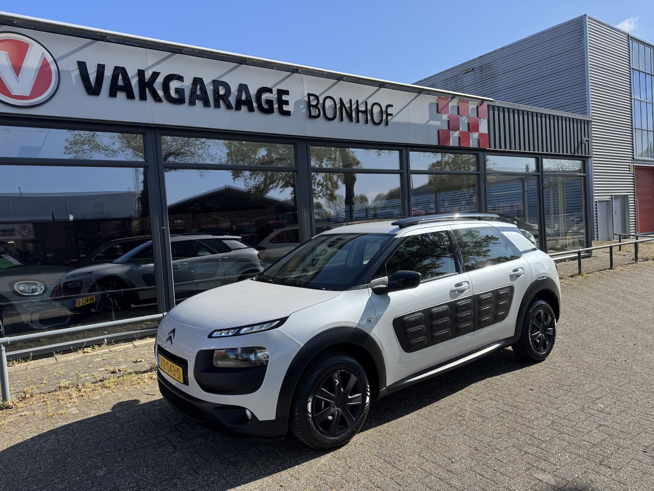 Citroën C4 Cactus - 1.2 PureTech Business CLIMA-CRUISE-TREKHAAK - AutoWereld.nl