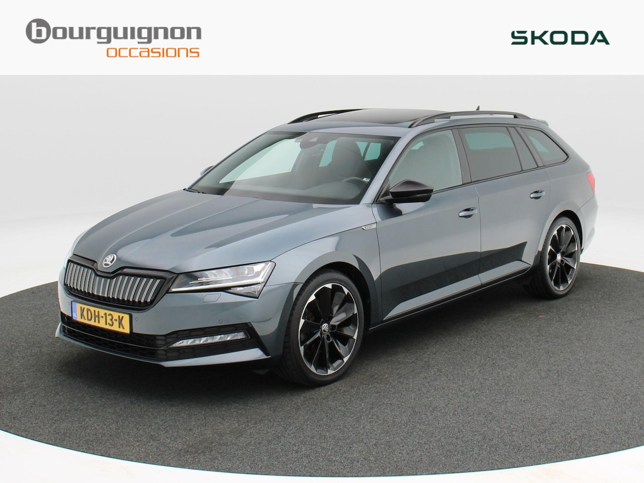 Skoda Superb - 1.4 TSi 218 Pk iV Sportline Business | Panoramadak | Adaptive Cruise | Stuur/Stoel Verwarm - AutoWereld.nl