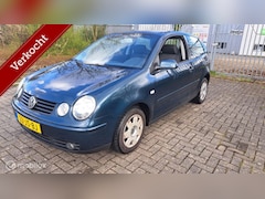 Volkswagen Polo - 1.4-16V Highline