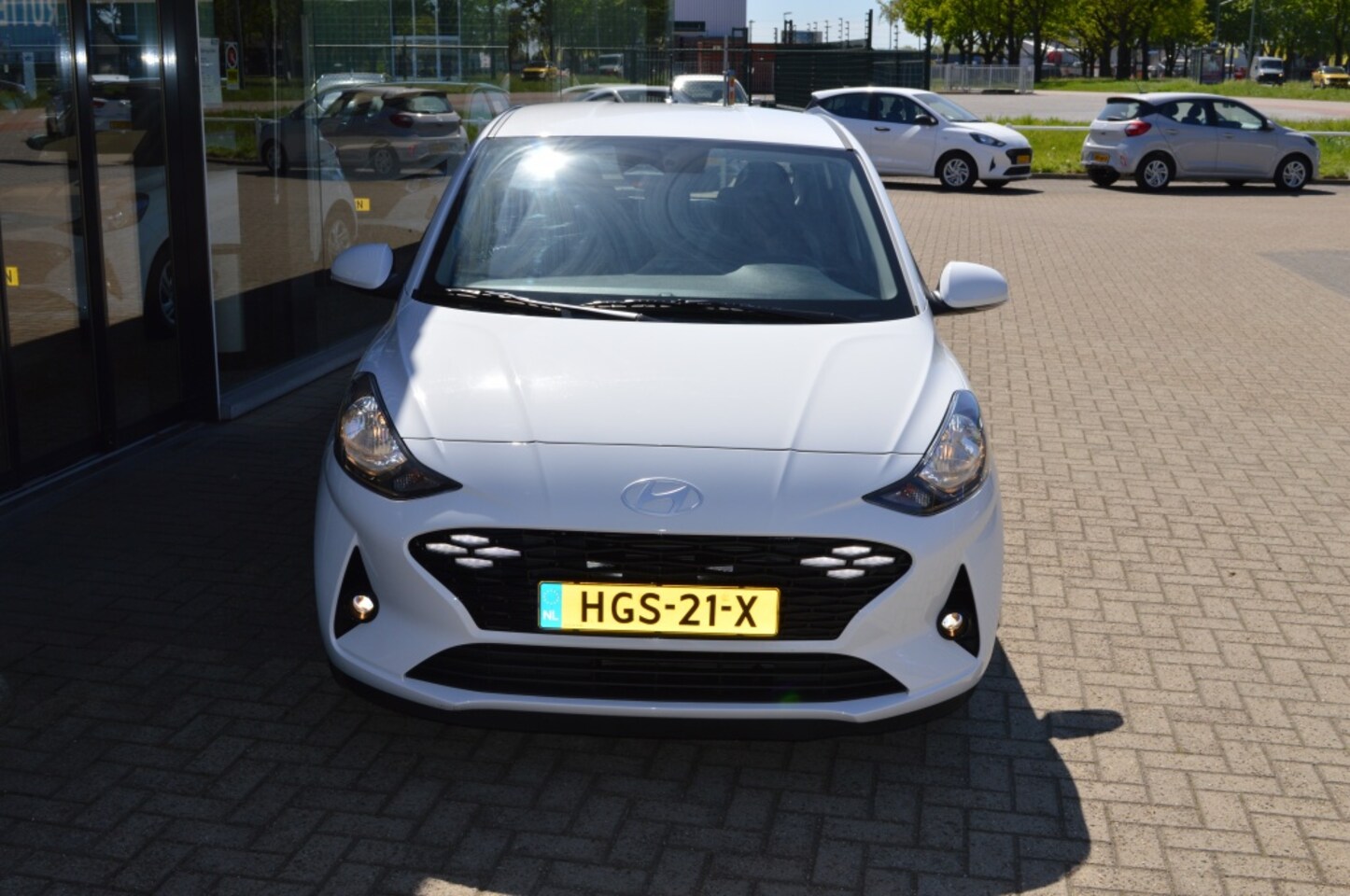 Hyundai i10 - 1.0 Comfort Smart Automaat Navi Camera PDC 5-zits 1e eig