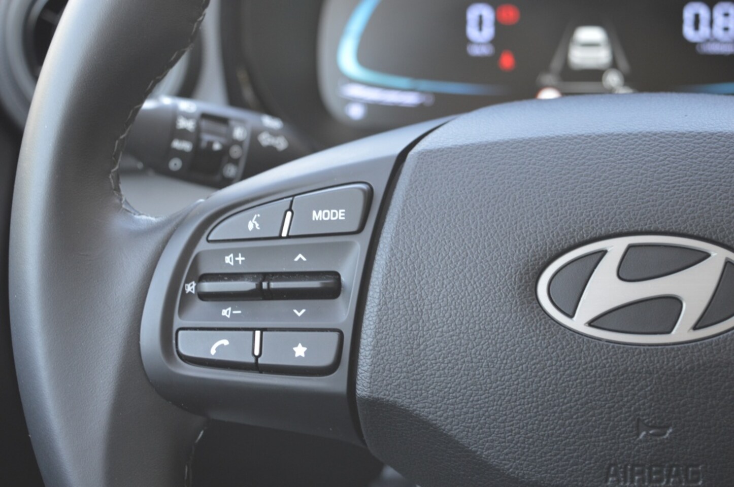 Hyundai i10 - 1.0 Comfort Smart Automaat Navi Camera PDC 5-zits 1e eig