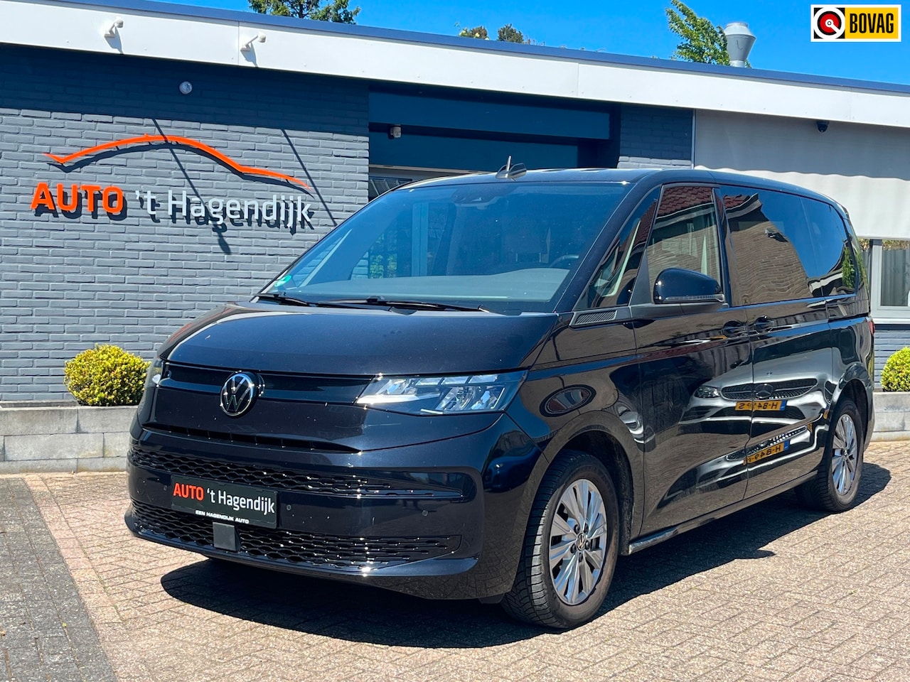 Volkswagen Multivan - 1.4 eHybrid AUT L1H1 clima camera 6zitpl BTW-auto - AutoWereld.nl