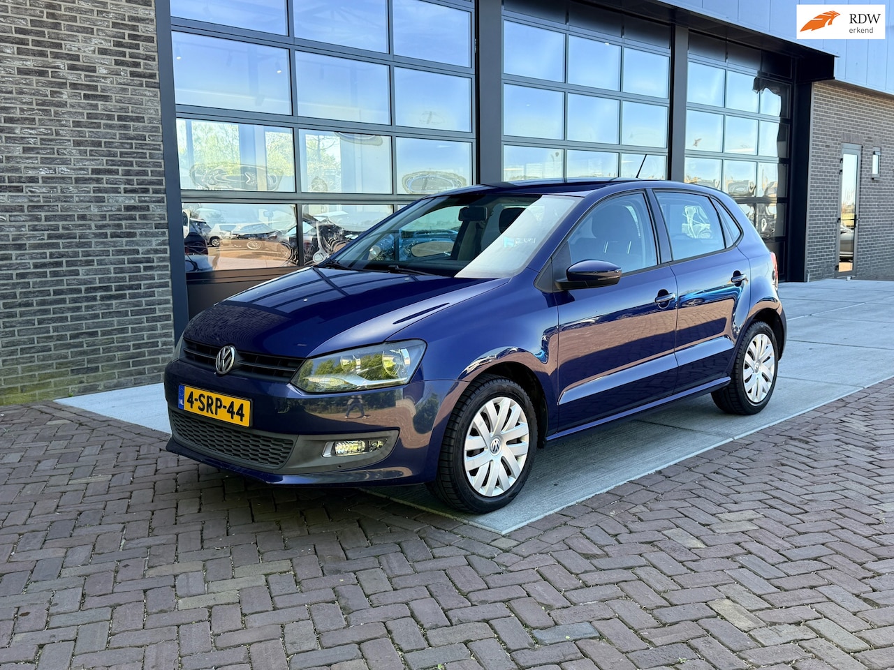 Volkswagen Polo - 1.4-16V Comfortline | Airco | Carplay | 5 Deur | - AutoWereld.nl