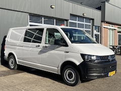 Volkswagen Transporter - 2.0 TDI L2H1 DC Airco Cruise controle Telefoonverbinding Trekhaak 2200kg trekgewicht Parke