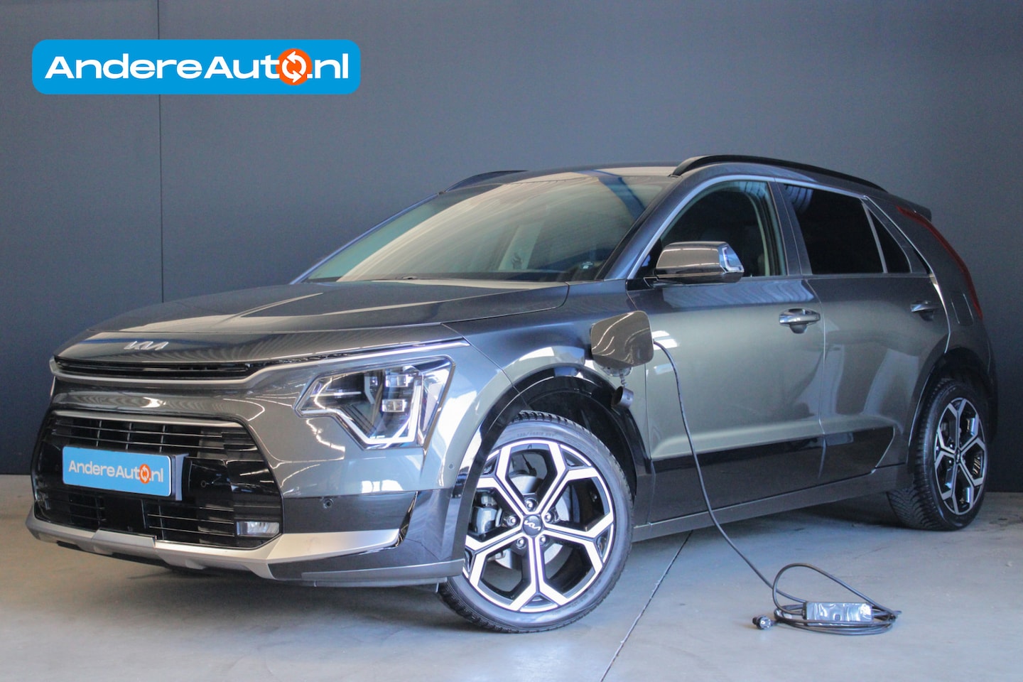 Kia Niro - 1.6 GDi PHEV ExecutiveLine |elek. stoel/klep|trekhaak|stoelverwarming/ventilatie|H&K| - AutoWereld.nl