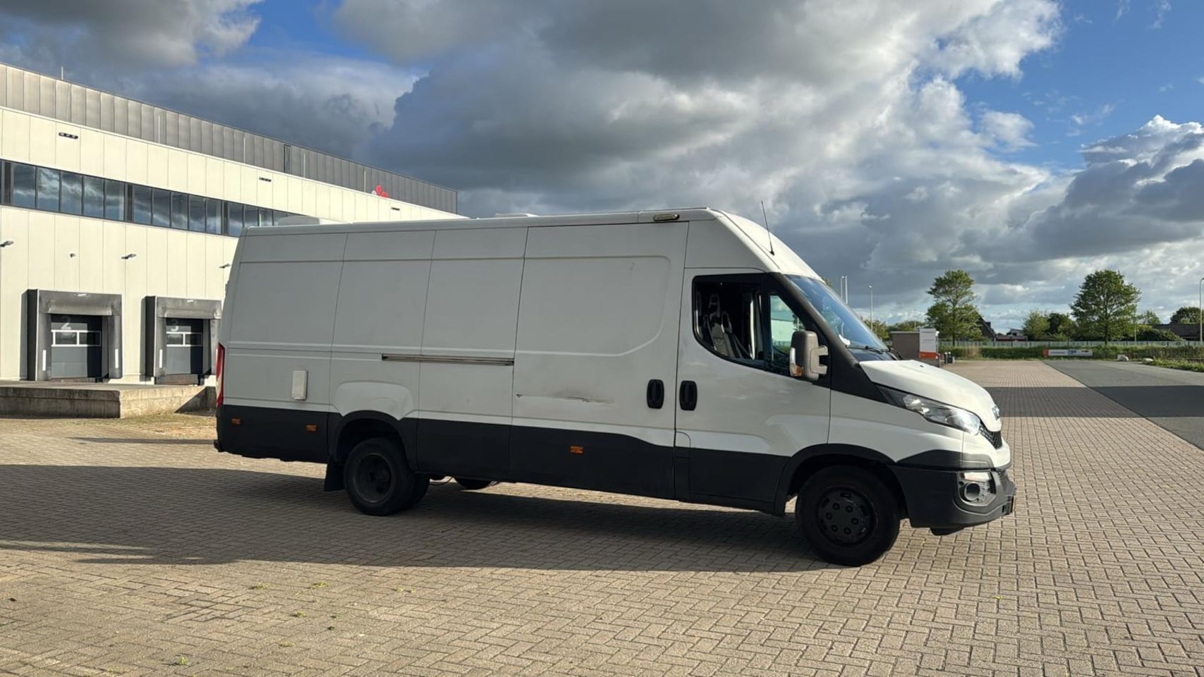 Iveco Daily - 35C13V 2.3 410 H3 MAXI AIRCO Dubbel Lucht Wit 2014 - AutoWereld.nl