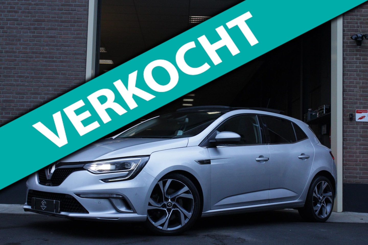 Renault Mégane - 1.6 dCi GT|HUD|Pano|4Control|Bomvol!| - AutoWereld.nl
