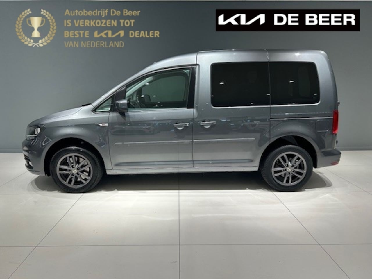 Volkswagen Caddy - 1.4 TSI 125pk BMT DSG-7 Trendline Navi PDC Trekhaak LMV - AutoWereld.nl