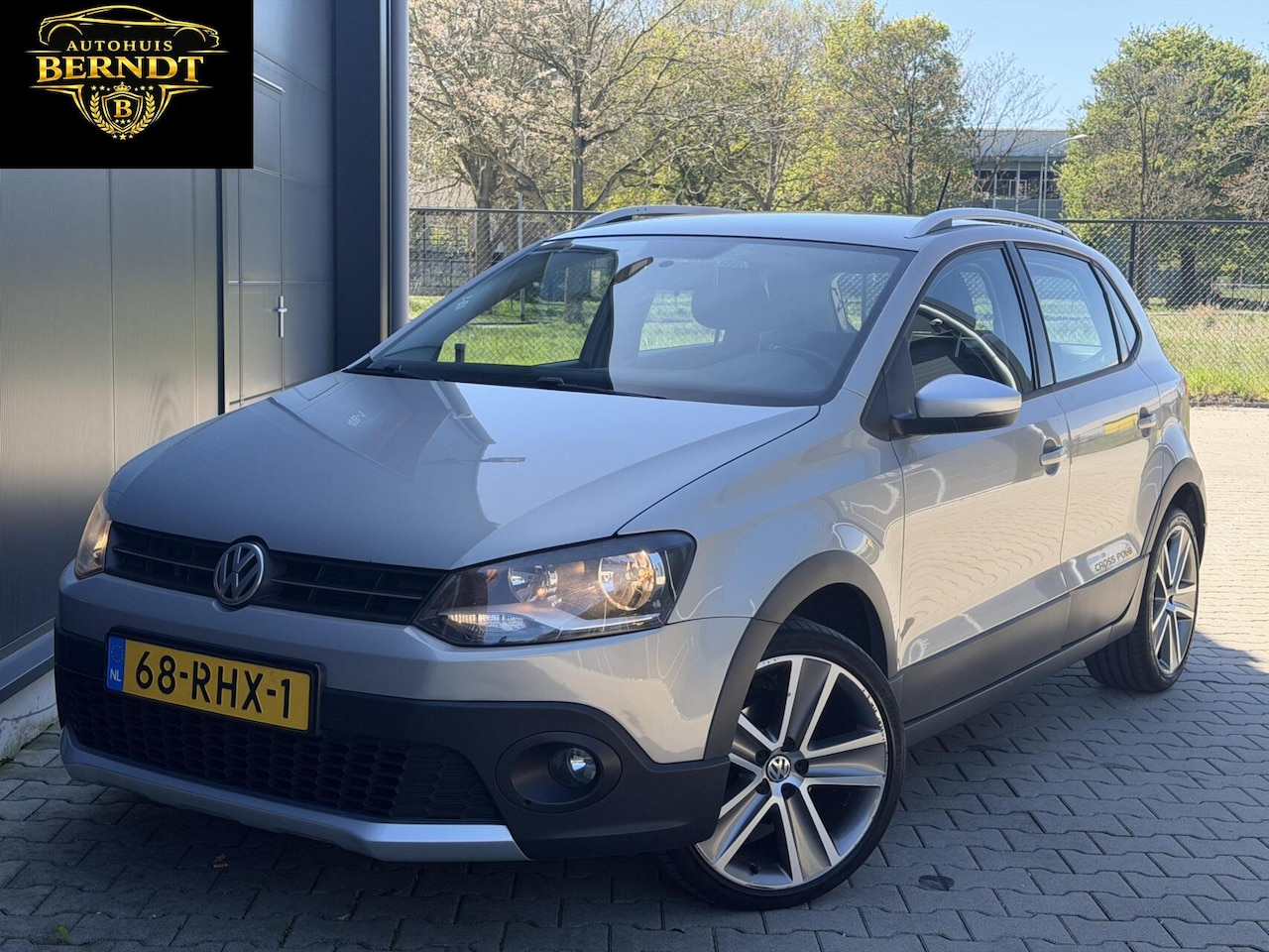Volkswagen Polo - 1.2 TSI Cross Airco Trekhaak - AutoWereld.nl