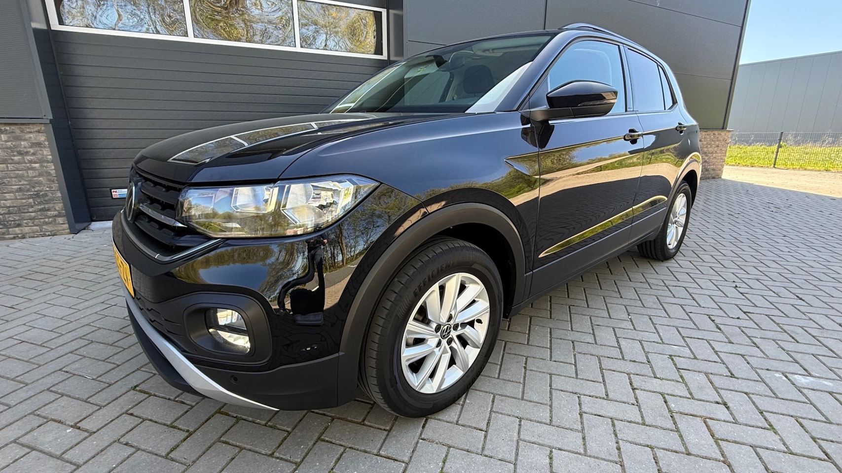 Volkswagen T-Cross - 1.0 TSI Life Climate Control / Apple carplay / DAB / Cruise - AutoWereld.nl