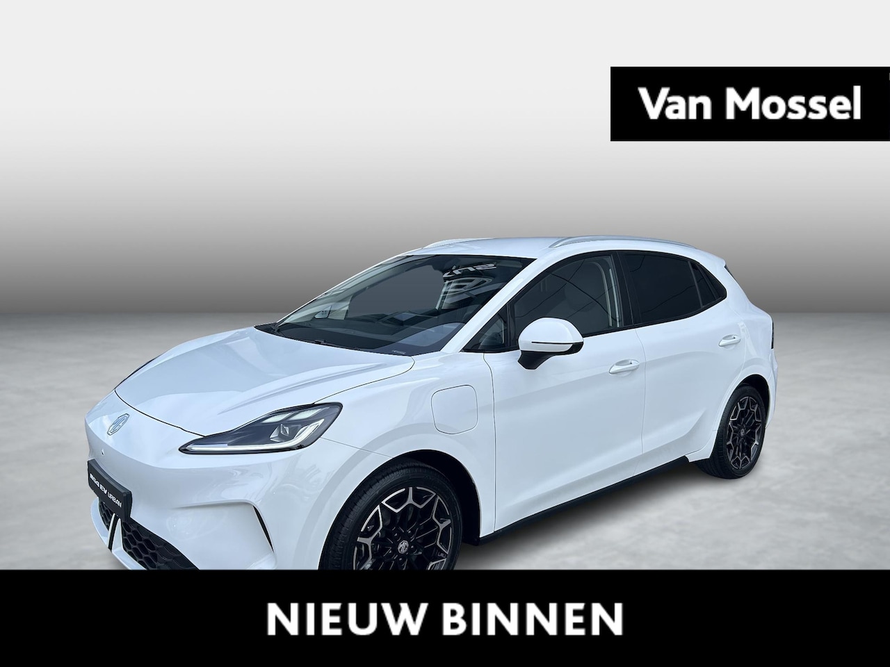 MG MG4 Electric Urban - Premium 54 kWh Navigatie | Climate Controle | Apple Carplay | LM Velgen | Stoel en stuurwi - AutoWereld.nl