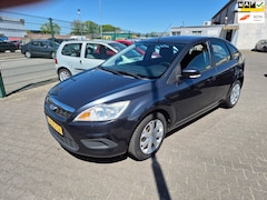 Ford Focus - Focus 1.4 Tren-5 DRS-AIRCO