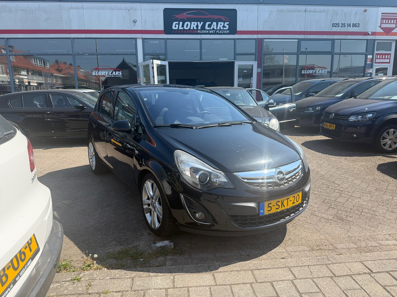 Opel Corsa - 1.4-16V Cosmo 1.4-16V Cosmo - AutoWereld.nl