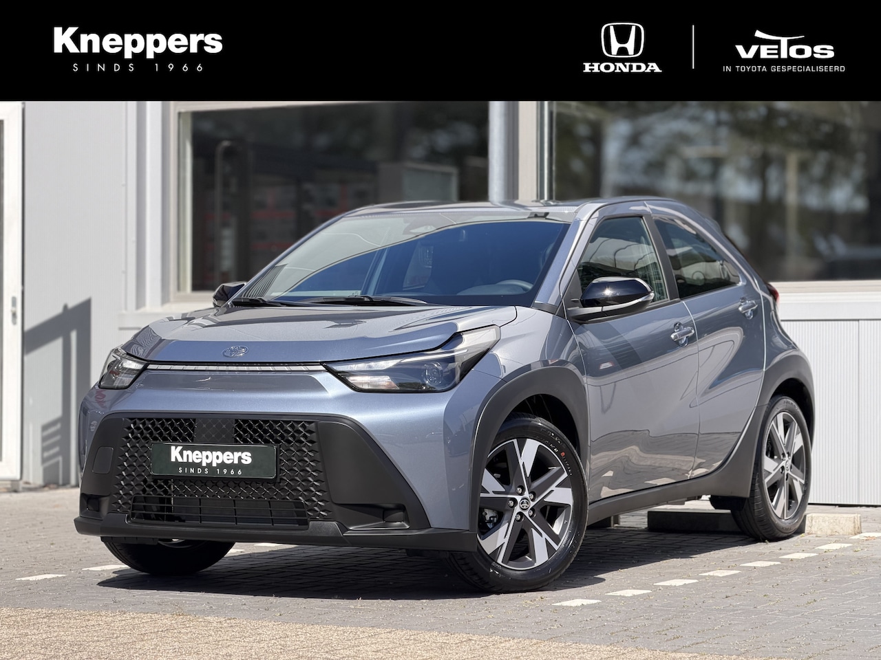 Toyota Aygo X - Hybrid 115 Play + Style Pack Lichtmetalen velgen, Voorstoelen verwarmd, Cruise control, Cl - AutoWereld.nl