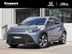 Toyota Aygo X - Hybrid 115 Play + Style Pack Lichtmetalen velgen, Voorstoelen verwarmd, Cruise control, Cl