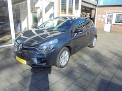 Renault Clio Estate - 1.2 TCe Limited Airconditioning, Audiosysteem, Boordcomputer, Navigatiesysteem, Park Contr