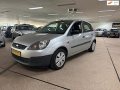 Ford Fiesta - 1.3-8V Champion Airco. 5 deurs