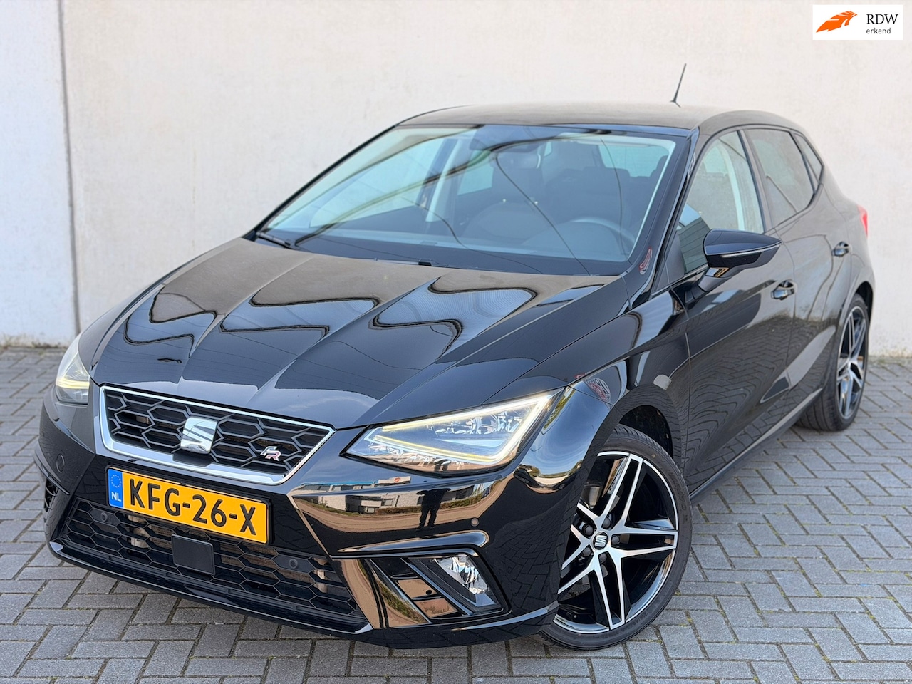 SEAT Ibiza - 1.5 TSI EVO FR Camera CarPlay ACC LED 18'' Stoelverwarming - AutoWereld.nl
