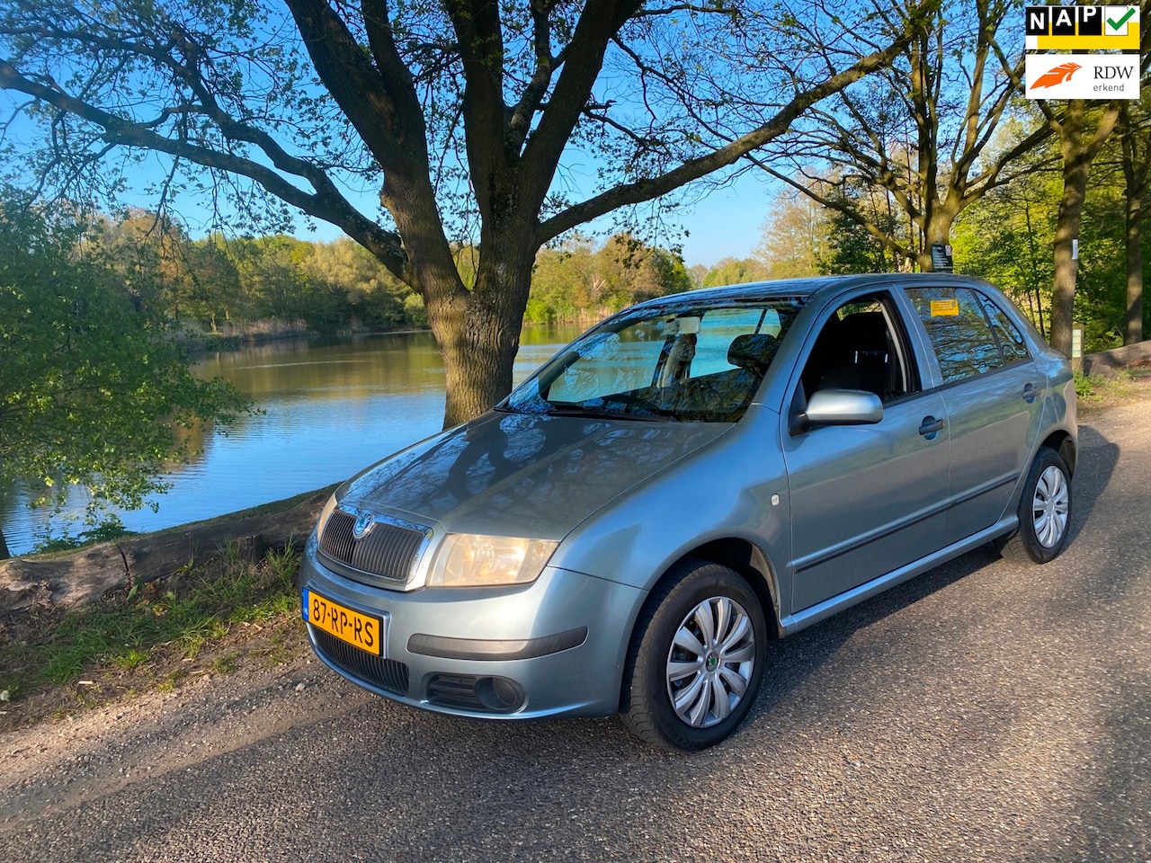 Skoda Fabia - 1.4-16V AIRCO Ambiente verse APK - AutoWereld.nl