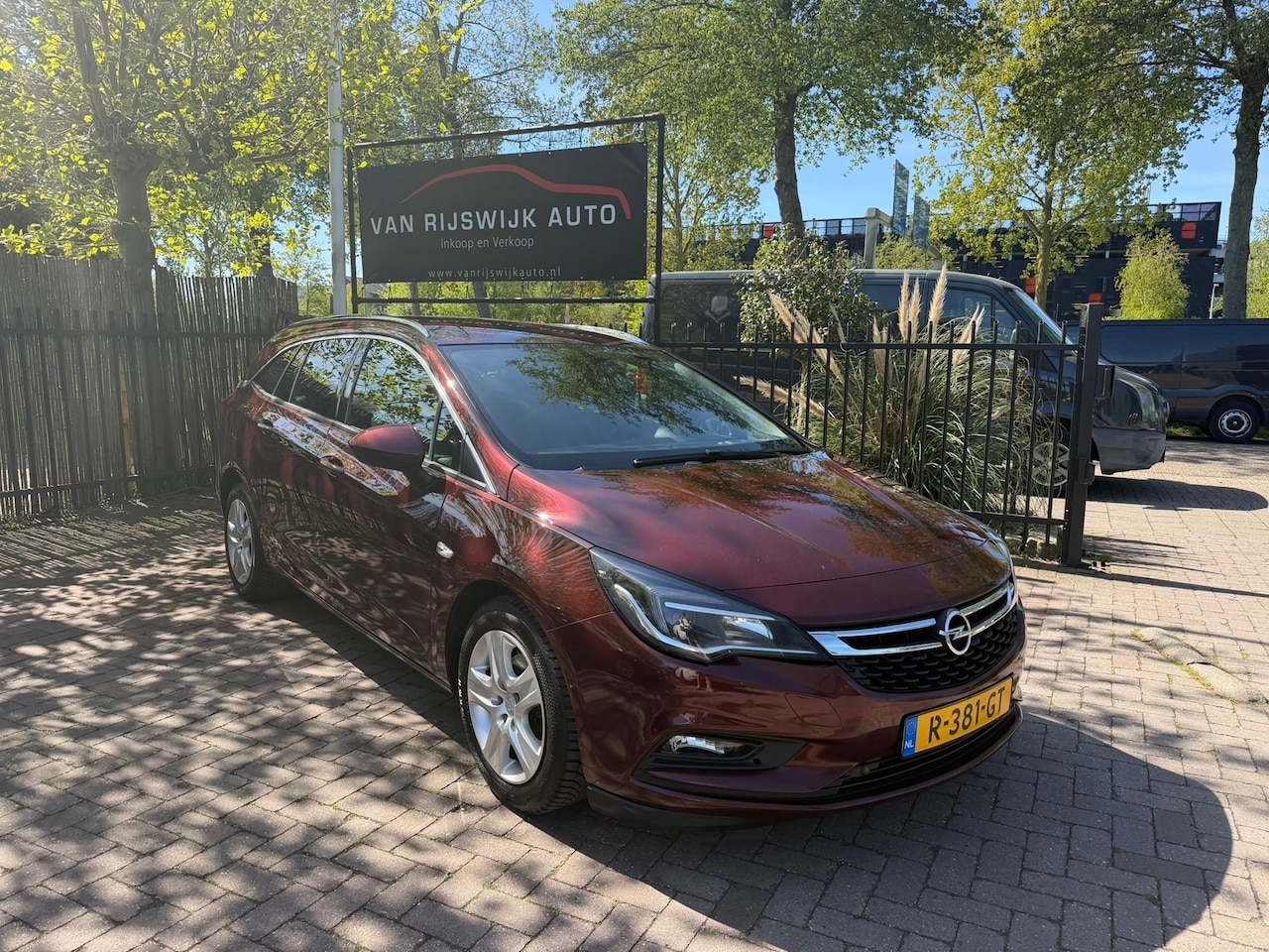 Opel Astra Sports Tourer - 1.6 CDTI Innovation Leder Trekh Ex Bpm Camera - AutoWereld.nl