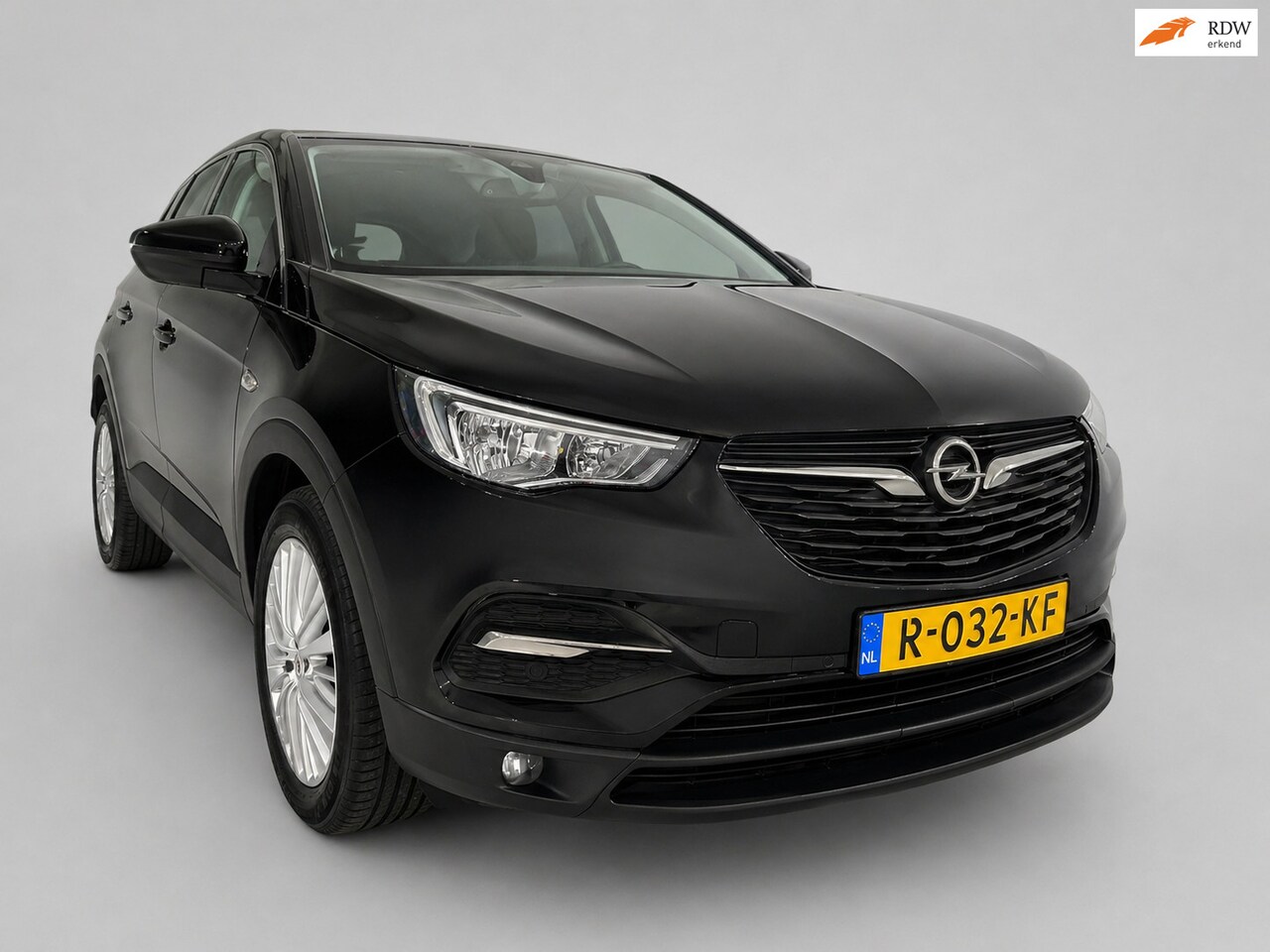 Opel Grandland X - 1.2 Turbo Business Executive - Automaat - Climate - Cruise - Navigatie - Trekhaak - AutoWereld.nl