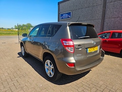 Toyota RAV4 - 2.0 VVTi Dynamic 4x4