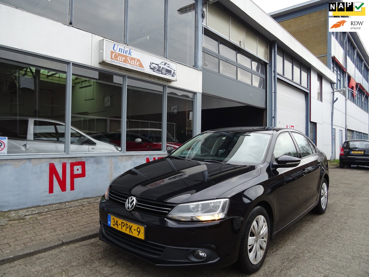 Volkswagen Jetta - 1.2 TSI Comfortline 1.2 TSI Comfortline - AutoWereld.nl