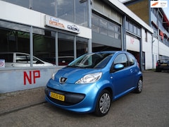 Peugeot 107 - 1.0-12V XR