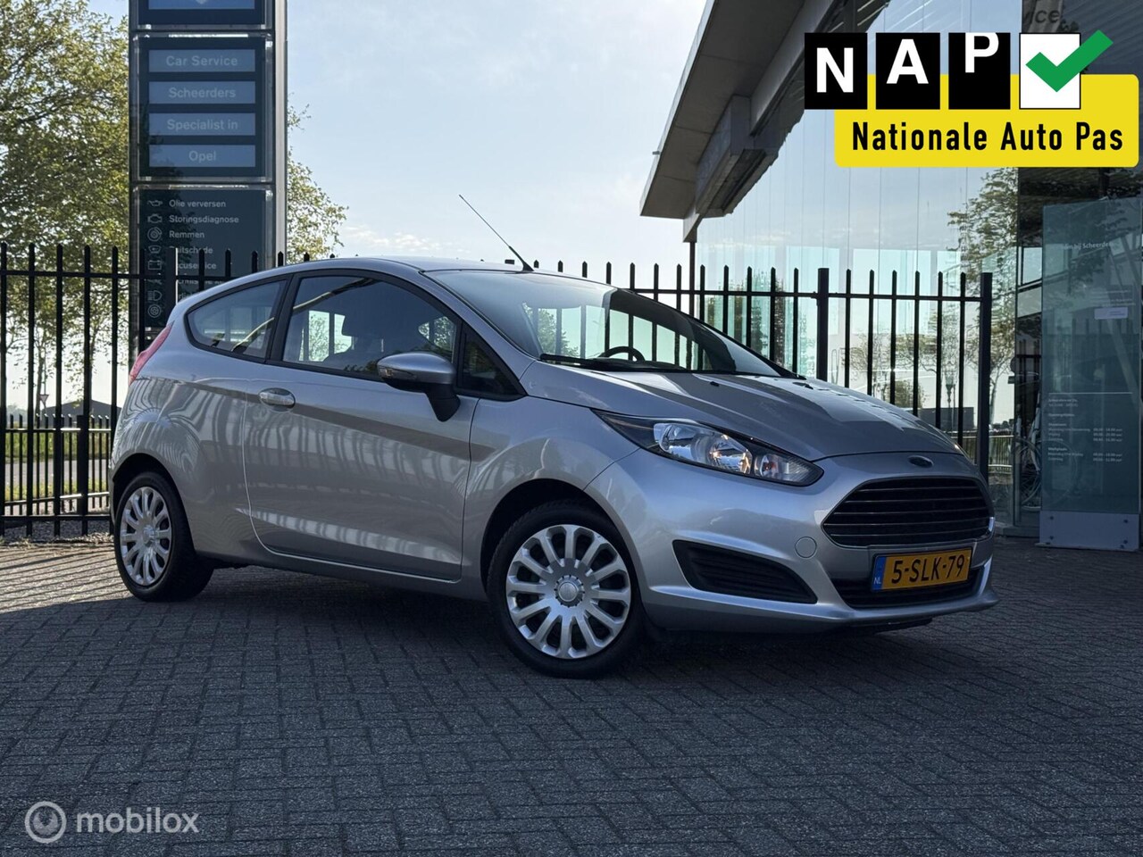Ford Fiesta - 1.0 Style | Airco | Navi | Bluetooth | NAP - AutoWereld.nl
