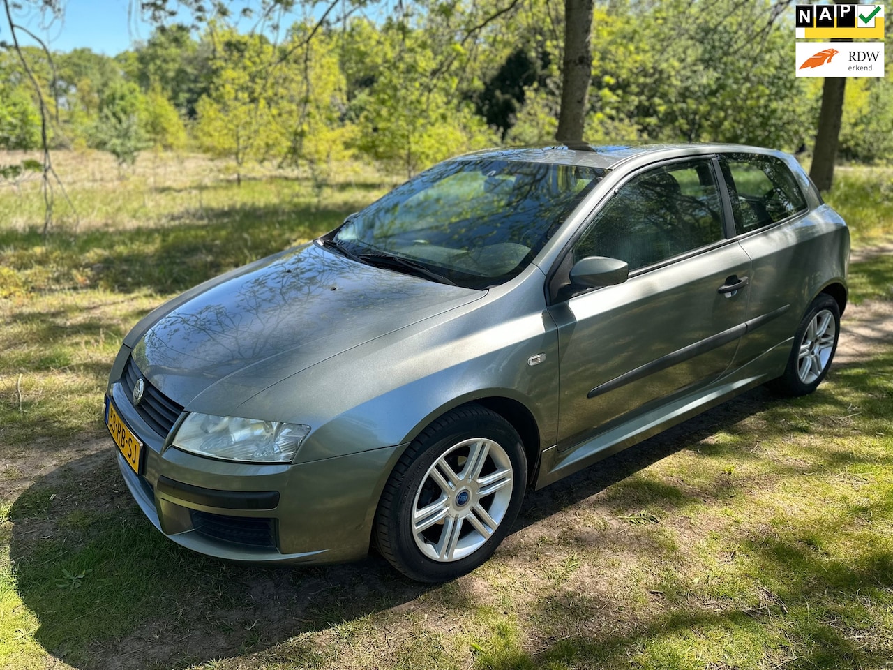 Fiat Stilo - 1.4-16V Sporting apk t/m 21-04-2027 - AutoWereld.nl