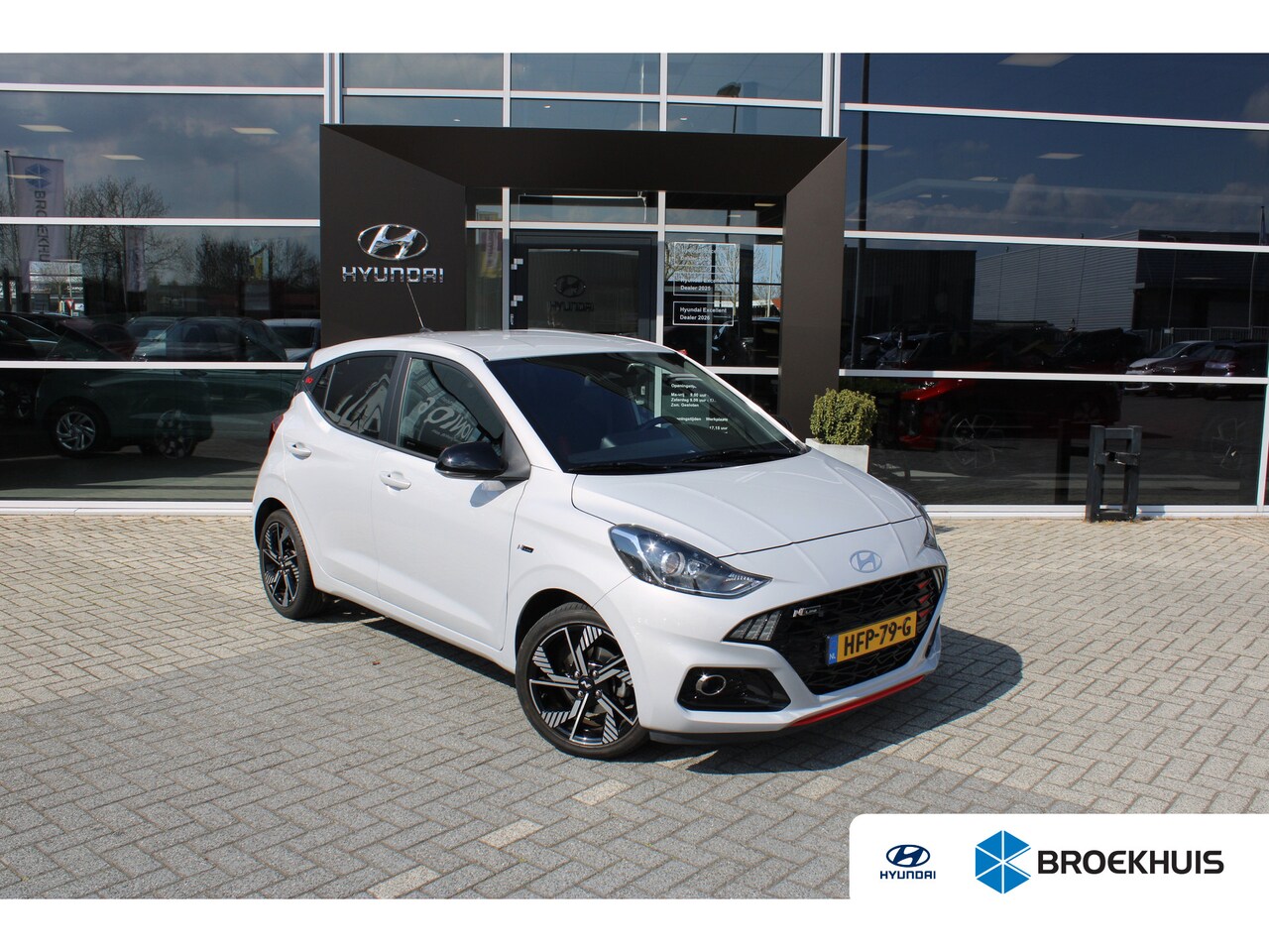 Hyundai i10 - | N-Line Limited | Airco | Apple Carplay/Android Auto | Cruise Control | | Achterbank in d - AutoWereld.nl