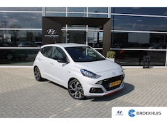 Hyundai i10 - | N-Line Limited | Airco | Apple Carplay/Android Auto | Cruise Control | | Achterbank in d