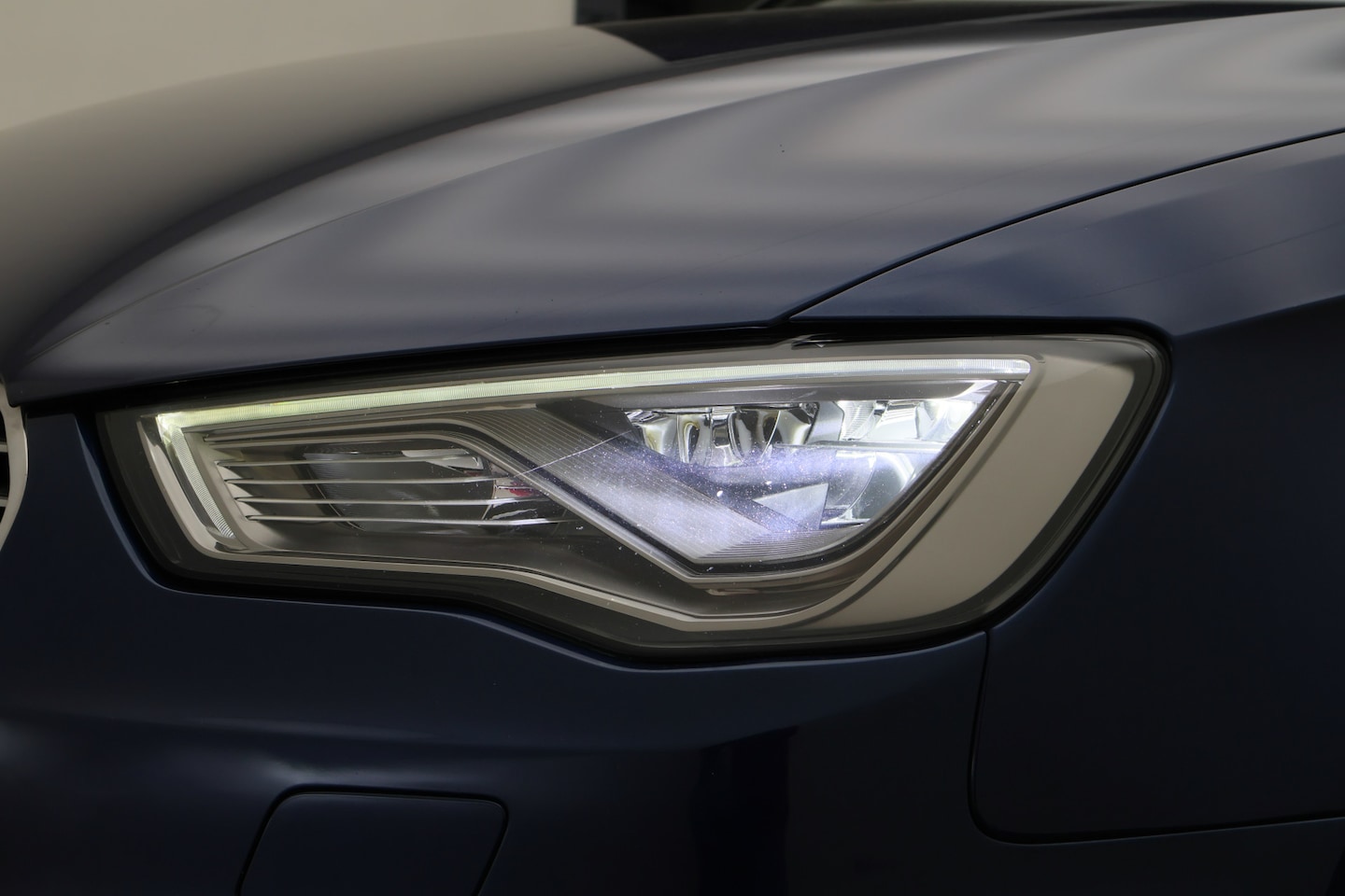 Audi A3 Sportback - 1.4 e-tron PHEV Ambition Pro Line plus 3x S-Line Panoramadak, B&O, Leer, Elektr. Stoelen, - AutoWereld.nl