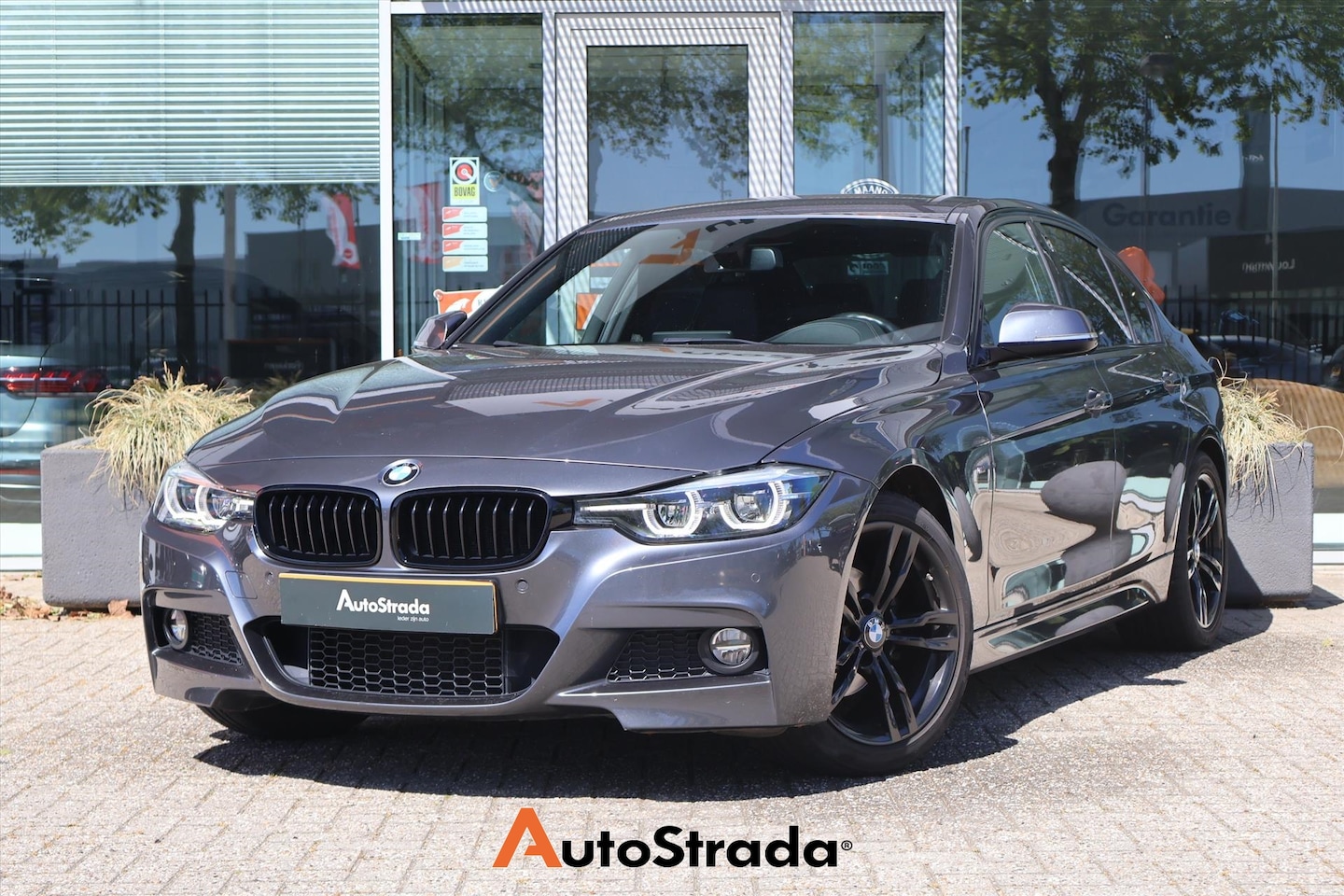 BMW 3-serie - (f30) 320i M-SPORT 184pk I Navi full I Stoelverwarming I LED I Leder - AutoWereld.nl