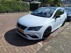 SEAT Leon - 2.0 TSI CUPRA | PANODAK | ADAPTIVE CRUISE | LED | CAMERA | LEDER/ALCANTARA | STOELVERWARMI