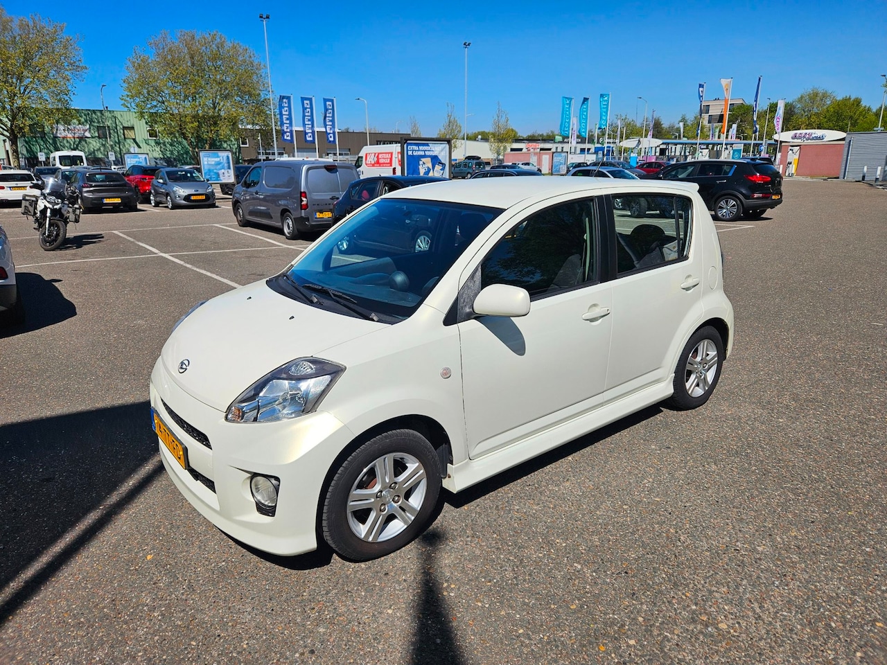 Daihatsu Sirion 2 - 1.3-16V SPORT AIRCO NW.APK - AutoWereld.nl